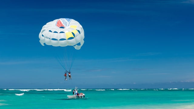 parasailing on Miramar beach Florida - one of the top things to do